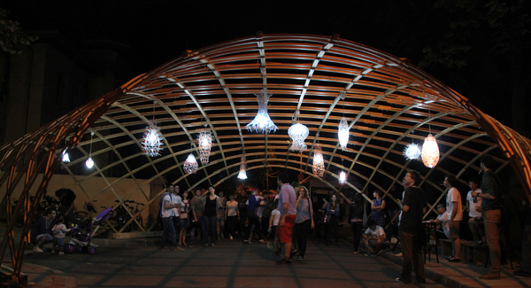 pavilion gridshell - street delivery iasi
